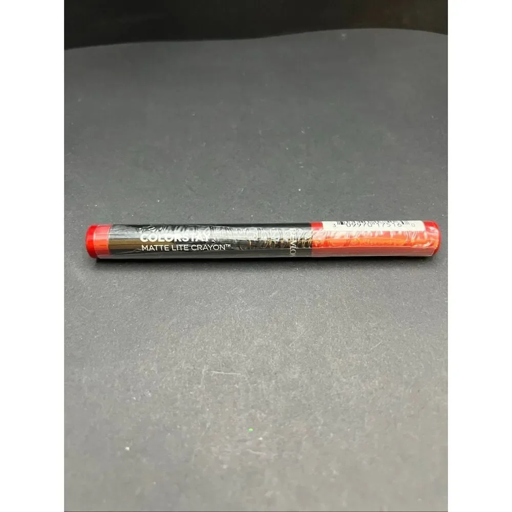 New Sealed Revlon Colorstay Matte Lite Crayon 010 Air Kiss